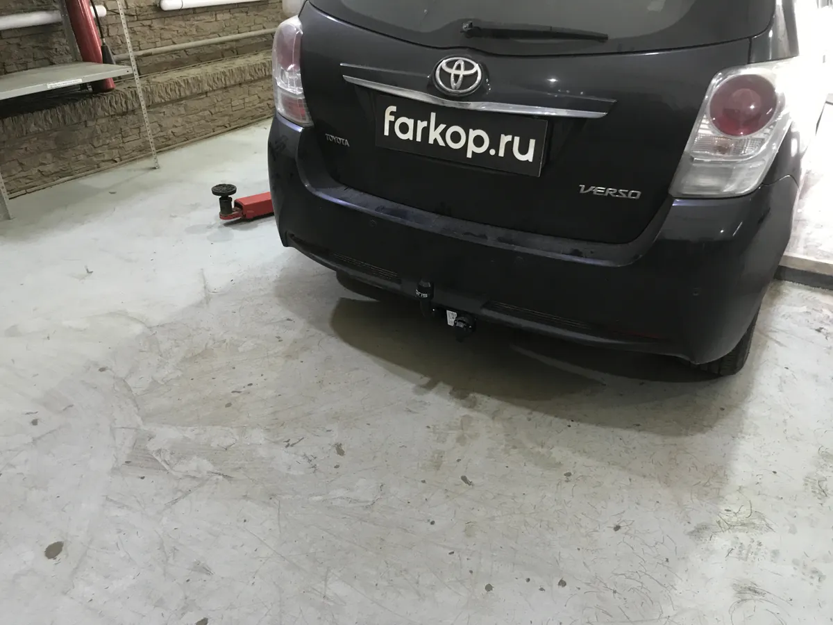 Фаркоп Oris для Toyota Verso 2012-2018 3069-A в Севастополь