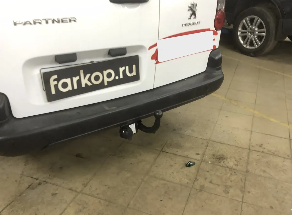 Фаркоп Steinhof для Peugeot Partner 2008-, (L2) C-015 в Севастополь Фаркоп Steinhof для Peugeot Partner 2008-, (L2) C-015 в Севастополь