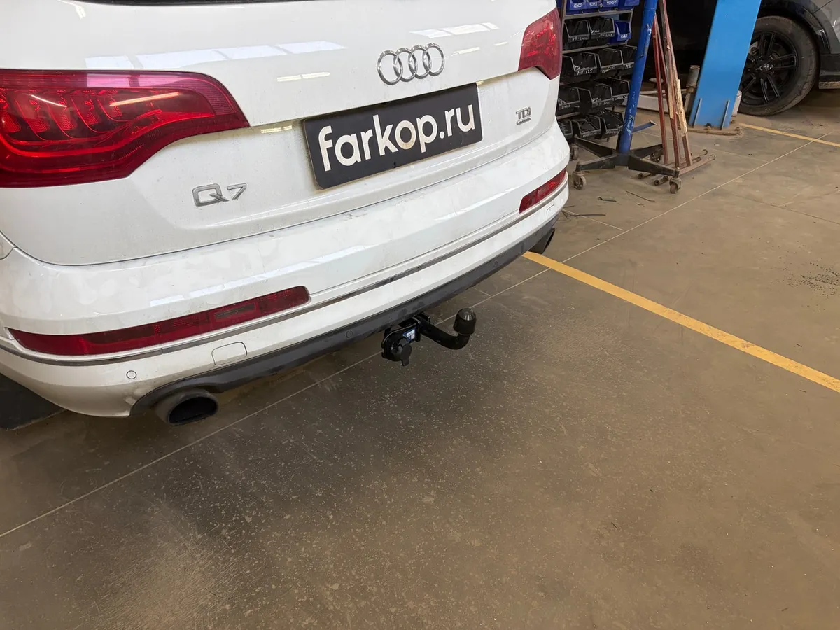 Фаркоп Berg для Audi Q7 2006-2015 F.5813.001 в Севастополь Фаркоп Berg для Audi Q7 2006-2015 F.5813.001 в Севастополь