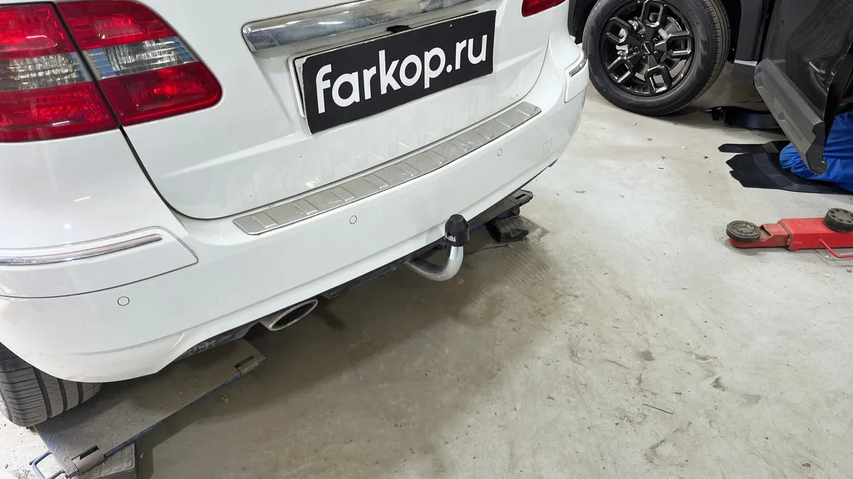 Фаркоп Galia для Mercedes B-class 2005-2011 M113A в Севастополь Фаркоп Galia для Mercedes B-class 2005-2011 M113A в Севастополь