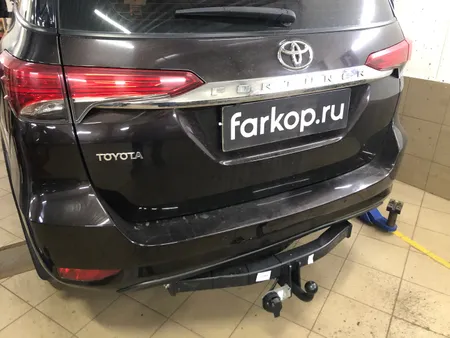 Фаркоп Трейлер для Toyota Fortuner 2017- Арт. 7870 7870 в Севастополь Фаркоп Трейлер для Toyota Fortuner 2017- Арт. 7870 7870 в Севастополь