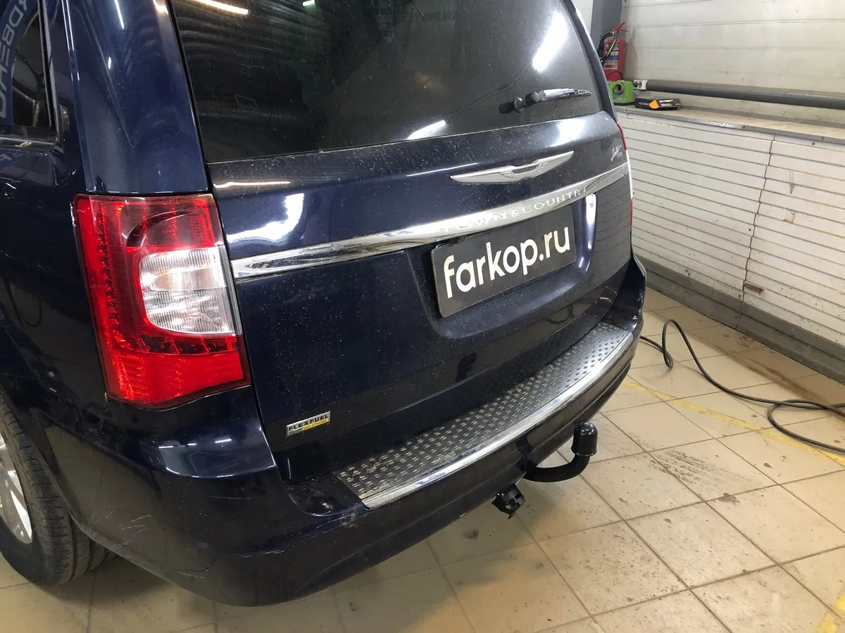 Фаркоп Steinhof для Chrysler Grand Voyager (STOWn GO) 2008-2015 C-207 в Севастополь Фаркоп Steinhof для Chrysler Grand Voyager (STOWn GO) 2008-2015 C-207 в Севастополь