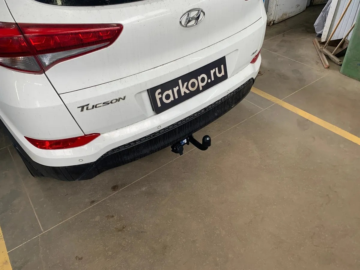 Фаркоп Berg для Hyundai Tucson 2015-2018 F.2811.001 в Севастополь Фаркоп Berg для Hyundai Tucson 2015-2018 F.2811.001 в Севастополь