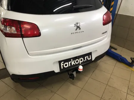 Фаркоп Трейлер для Peugeot 4008 2012-2016 7160 в Севастополь