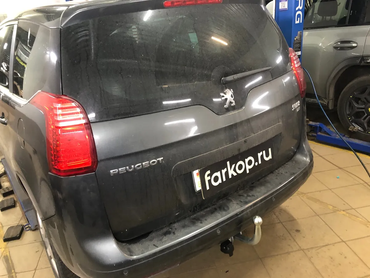 Фаркоп Galia для Peugeot 5008 2010-2016 C051A в Севастополь Фаркоп Galia для Peugeot 5008 2010-2016 C051A в Севастополь