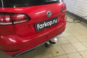 Установили фаркоп Трейлер для Volkswagen Golf 2013-2019 г.в.